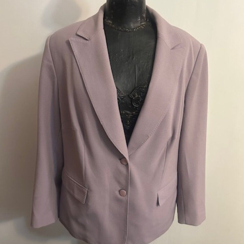 John Meyer of Norwich Lavender 2 button front pockets blazer, size 16W